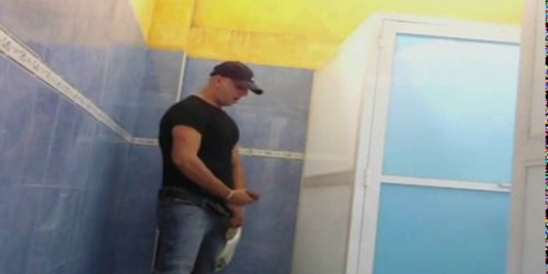 PUBLIC SEX IN WC CANCUN MEXICO