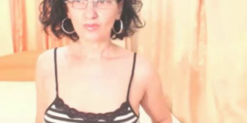 sexy spanish milf webcam