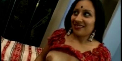 Indian Sweetie Prepped For Threesome