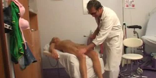 Doctor Makes Patient Cum