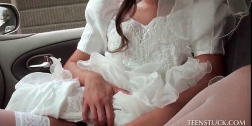 Hot ass bride sucking a strangers fat cock