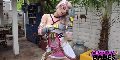 COSPLAY BABES Final Fantasy Babe cums