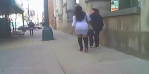 BBW ass walking-ohlawddatass