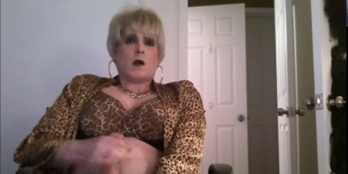 short blonde hair crossdresser