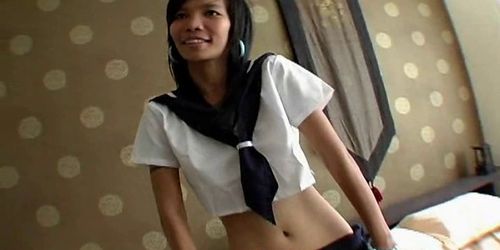 Puy - Asian Schoolgirl Blowjob