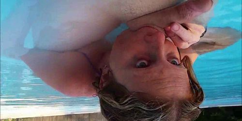 Horny teen Pool dicksucking