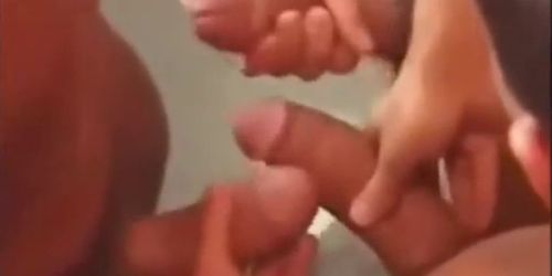 Amateur frotting cumshots