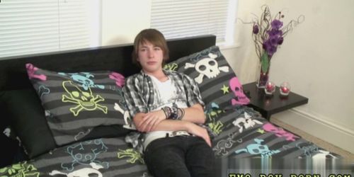 Solo male cum shot gay Cute fresh emo guy Devon starts 