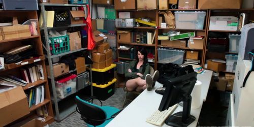 Flawless teen Alex Harper shoplifts and punished