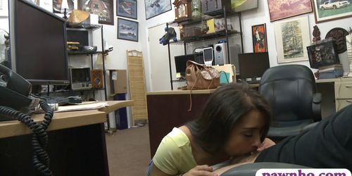 Tight babe drilled by nasty pawn keeper at the pawnshop