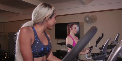 Blonde tranny fucking blonde from gym (Bella Rossi)