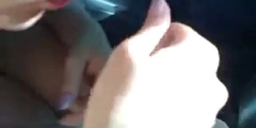 Car blowjob and unexpected cumshot