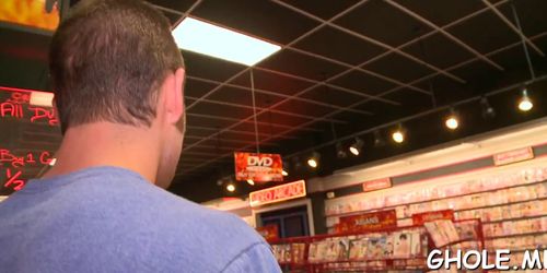 Oral job for a gay chap