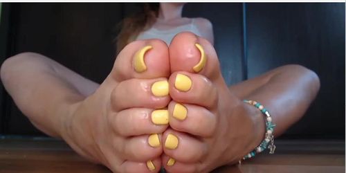 feetcamz russian babe yellow pedicure scrunching toes