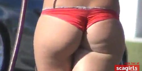 Candid juicy Ass in Red Bikini