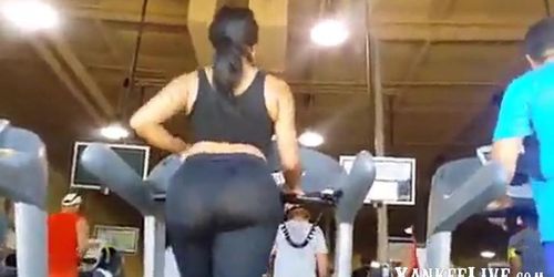 Big Sexy Booty Treadmill Time