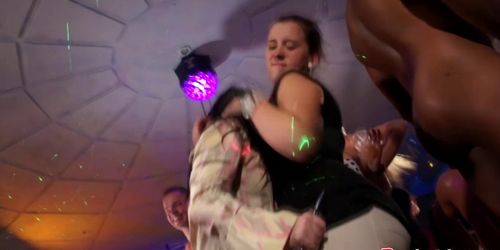 Amateur european partysluts taking cumshots