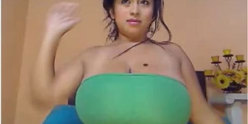 Busty Latin Webcam Model