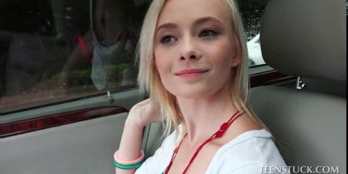 Playful blonde flashing tits and pussy in car