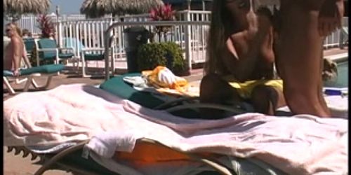 Couple sucks and fucks at the pool