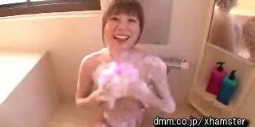 Asami Yuma - Japan's #1 AV actress SOAP bubbles (d