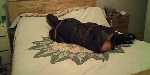 Leather and Crossdressing -- Self Bondage!