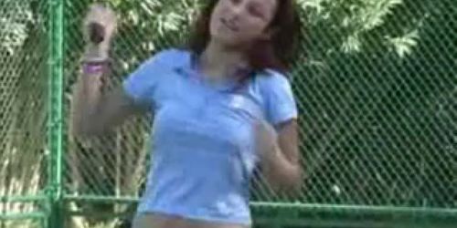 Dana FTv playing tennis