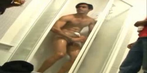 shower men 1