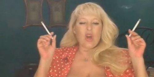 Smoking milf