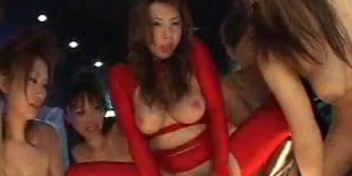 6 Japanese girls attack bad guy 2