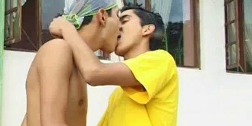 Barely legal Latin twinks getting it off outdoors