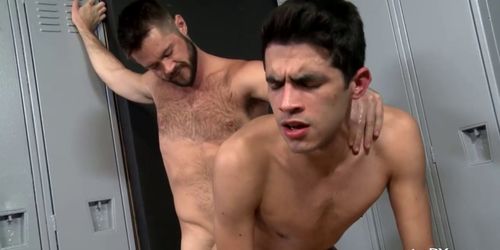 Two Gays Fuck in the Locker Room
