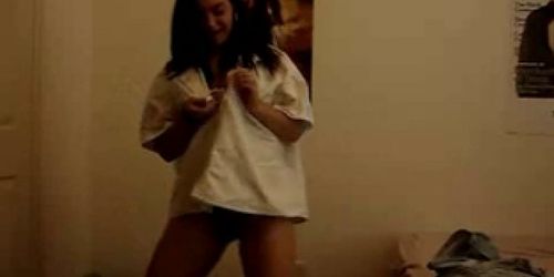 Webcam Teen Strip Dance