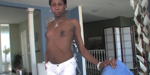 Glamour tranny butt pounding