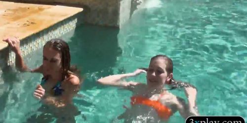 Three lovely babes show off ass and orgy in the pool