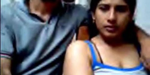 Desi couple loves flashing on webcam