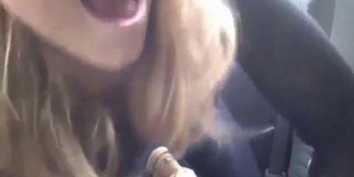 Chick masturbates and having orgasm in the car