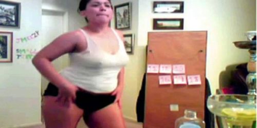 WCG: Sweaty Latina Dancing