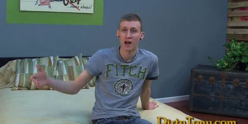 Cumeating Hungry Twink