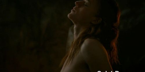 Rose Leslie completely naked scenes