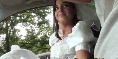 Amateur hitchhiker bride sucks cock