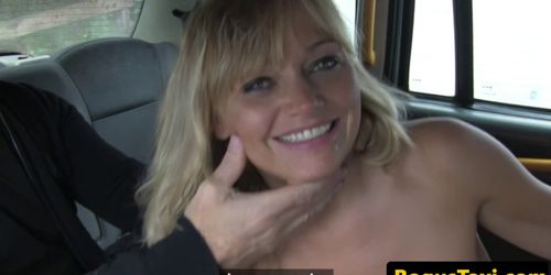 Bigtitted milf drools on cab drivers cock