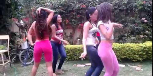 DOMINICAN TEEN WHORES DANCING