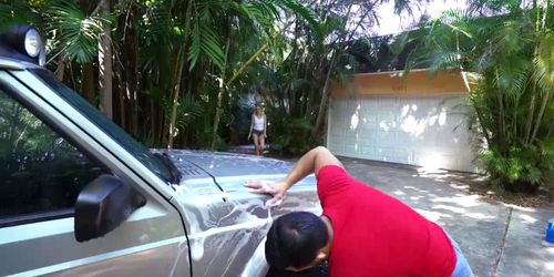 Sierra Nicole outdoor blowjob the car wash boy