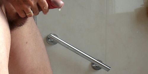 Soft jerking and coming in the bathtub