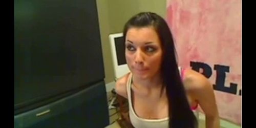 Exposed Sexiest bitch gives a blowjob on webcam