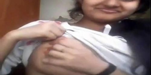 cute pakki girl showing her boobs