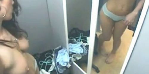 Hidden Cam in Changing Cabine BV