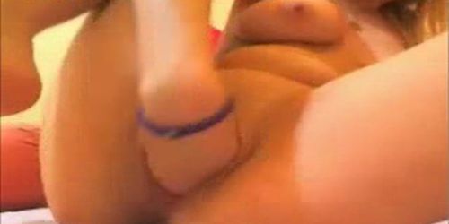 Cam No Sound: Legal Teen Camgirl Fingers Her Cunt