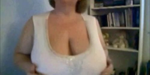 Mature Nancy playing with her boobs on webcam